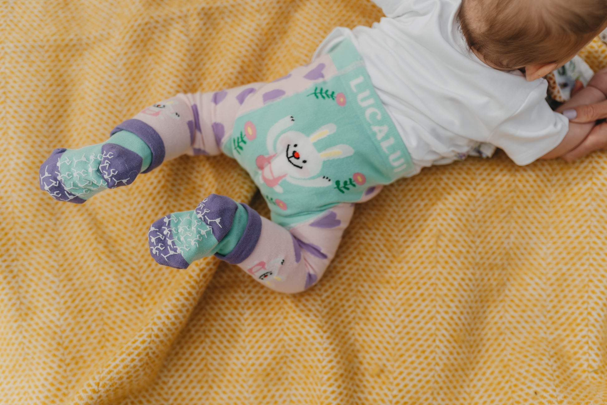 bouncing bunny baby girl legging with socks